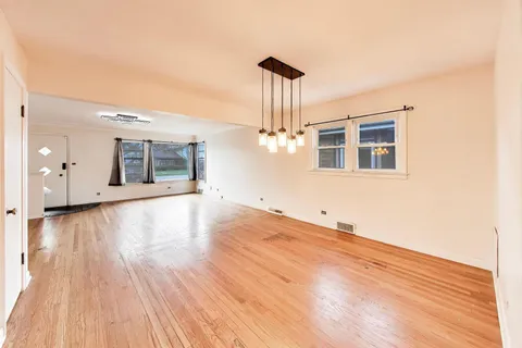 $399,900 | 7810 Kilbourn Avenue, Skokie, IL 60076