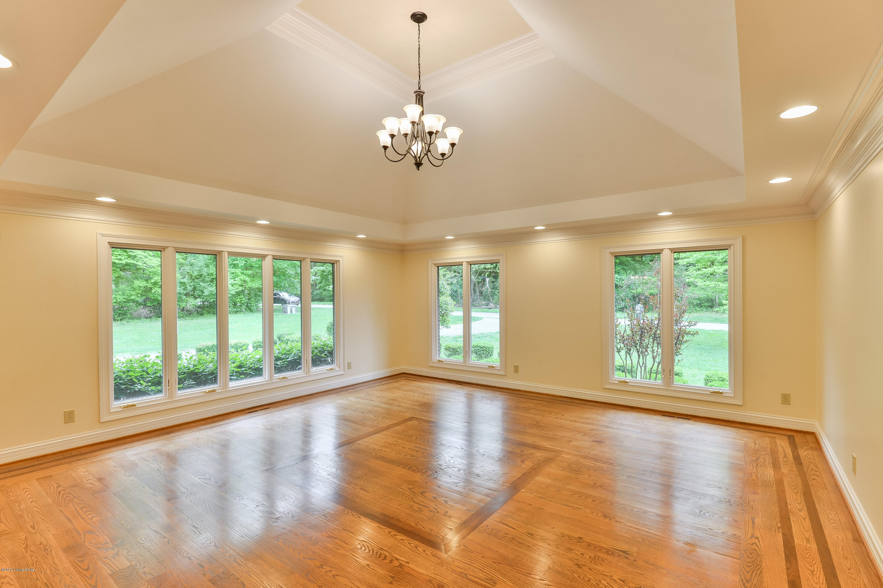 5221 Blakely Ridge Road Glenview, KY 40222 - Photo 5 of 50 099 - 20200521 8861