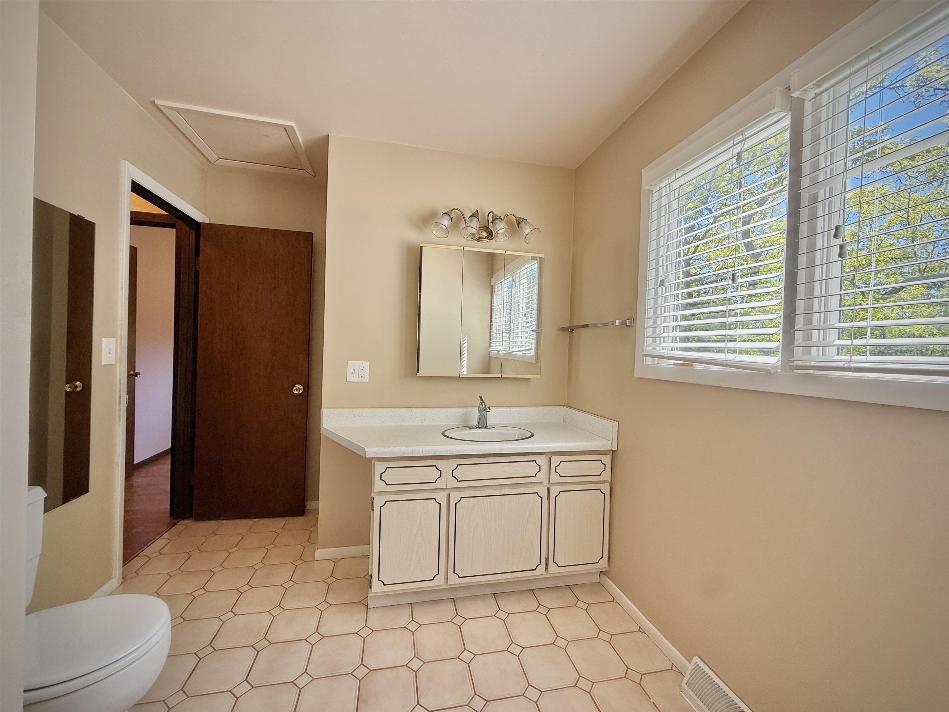 237 North Kossuth Street Berlin, WI 54923 - Photo 35 of 87