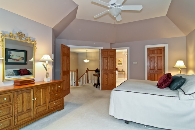 8840 Royal Drive Burr Ridge, IL 60527 - Photo 12 of 17