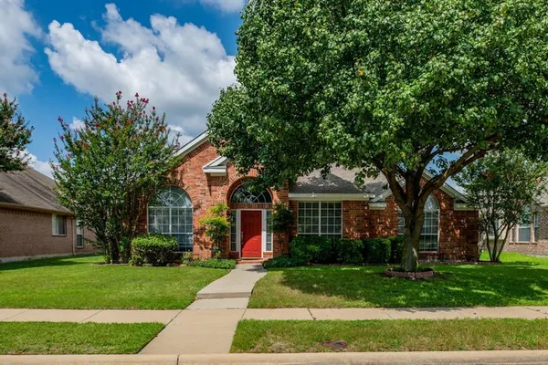 $2,700 | 806 Amber Court, Allen, TX 75002