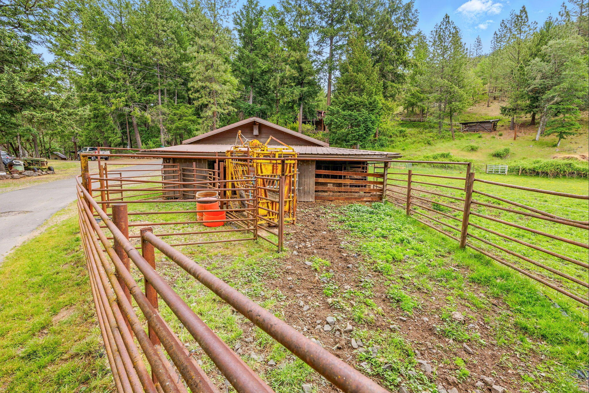 850 Elk Creek Road Trail, OR 97541 - Photo 46 of 69 2 (7)