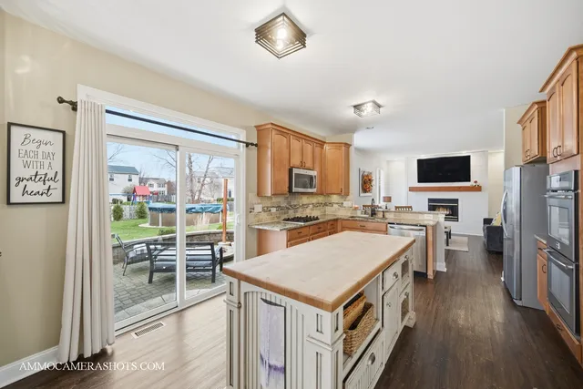 $460,000 | 461 Honeysuckle Lane, Yorkville, IL 60560