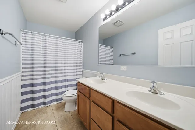 $460,000 | 461 Honeysuckle Lane, Yorkville, IL 60560