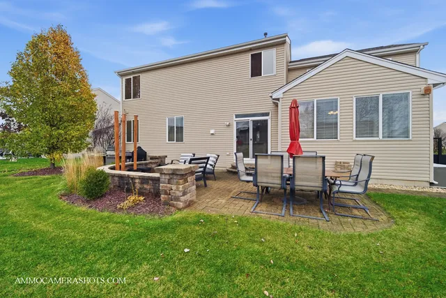 $460,000 | 461 Honeysuckle Lane, Yorkville, IL 60560