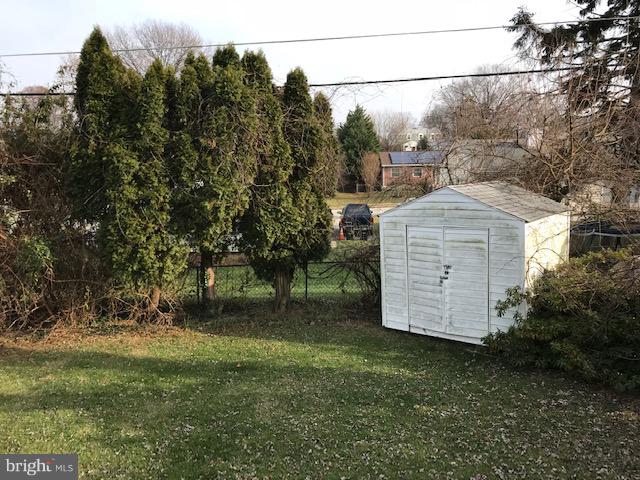 1419 Hallwood Road Baltimore, MD 21228 - Photo 13 of 14 a view of a outdoor space