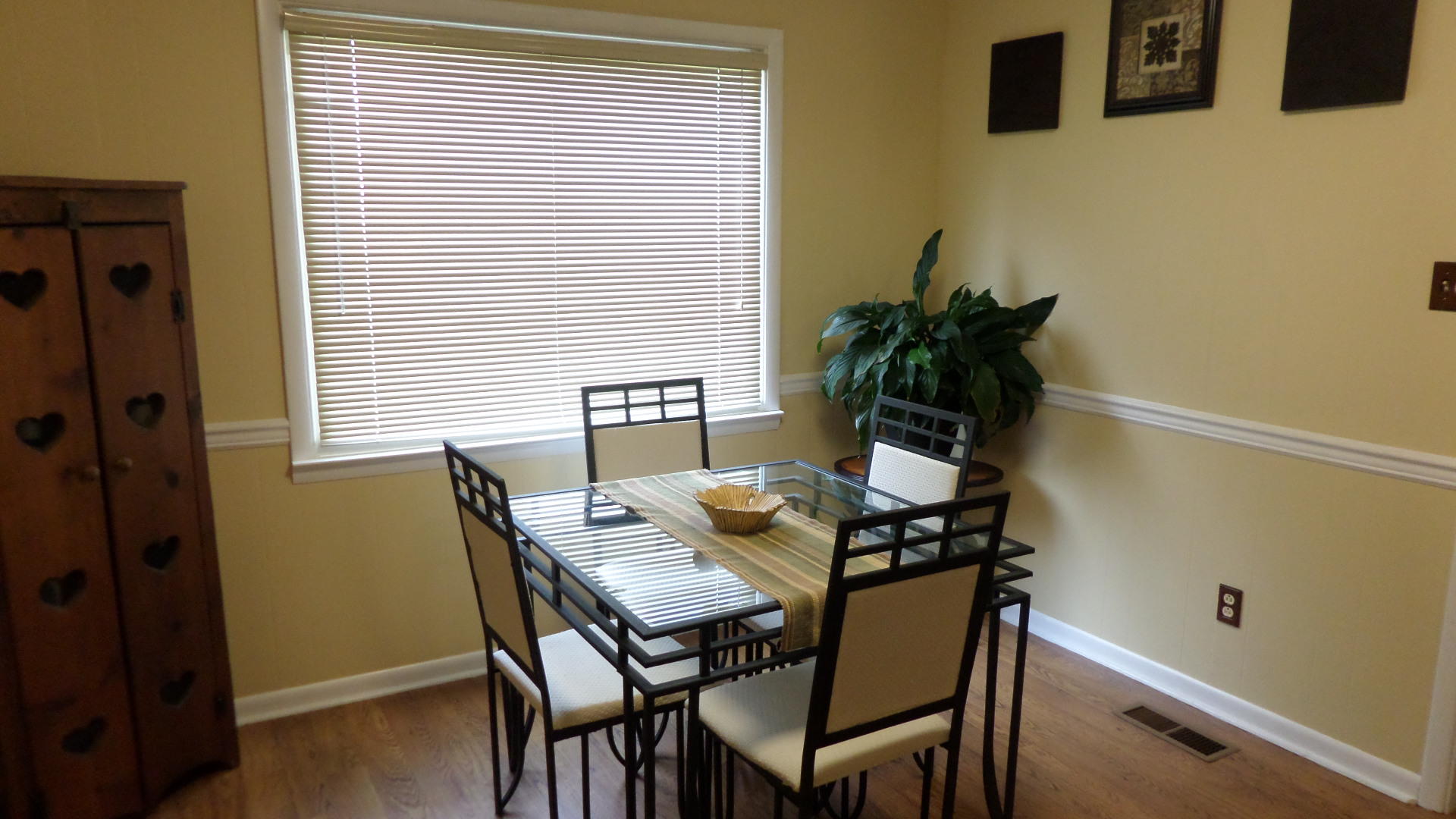 105 Colgate Road Oak Ridge, TN 37830 - Photo 5 of 22 Breakfast area