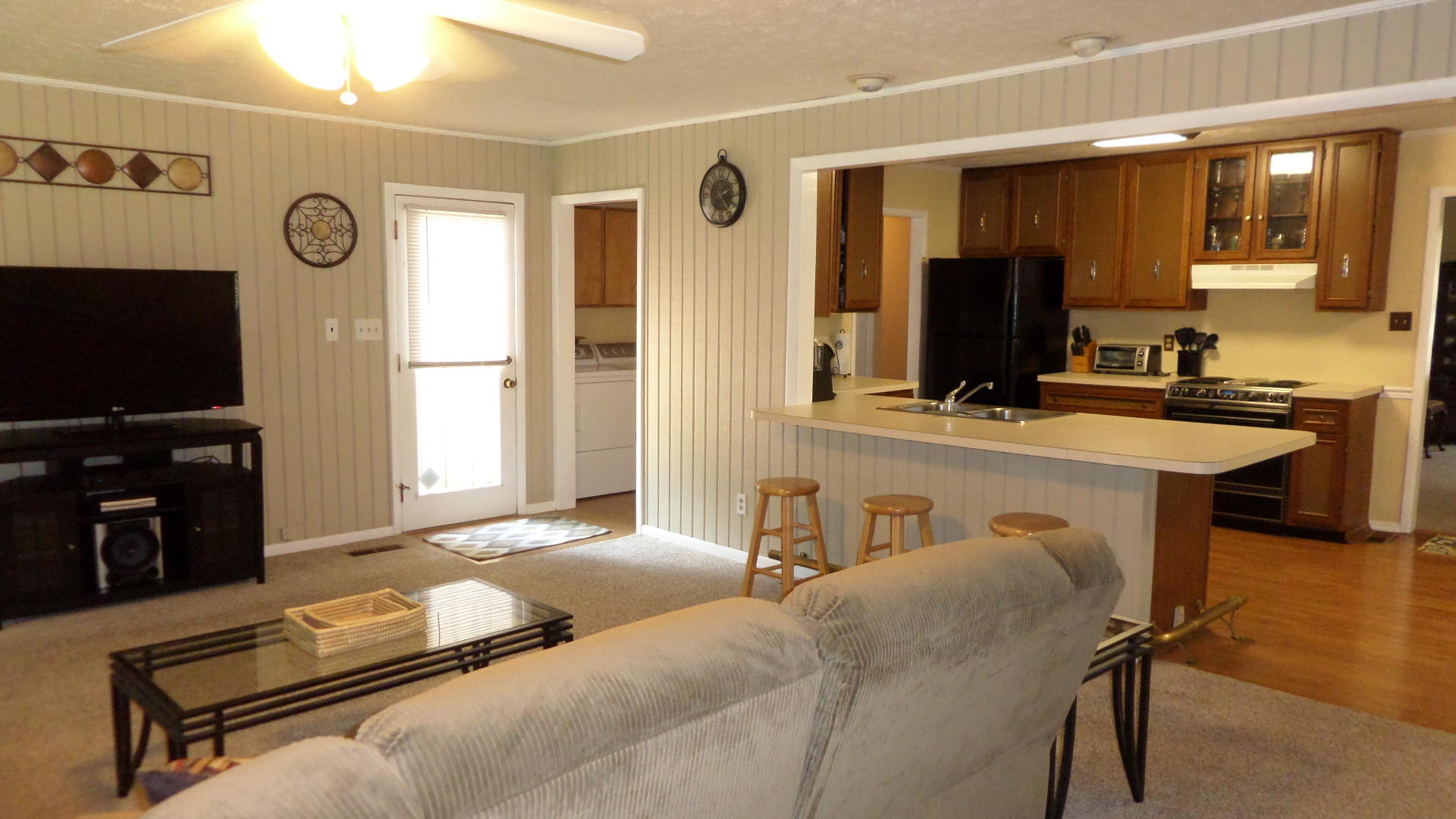 105 Colgate Road Oak Ridge, TN 37830 - Photo 9 of 22 Living room 3