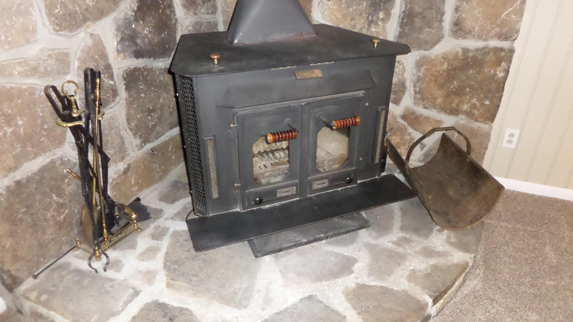 105 Colgate Road Oak Ridge, TN 37830 - Photo 10 of 22 Wood stove