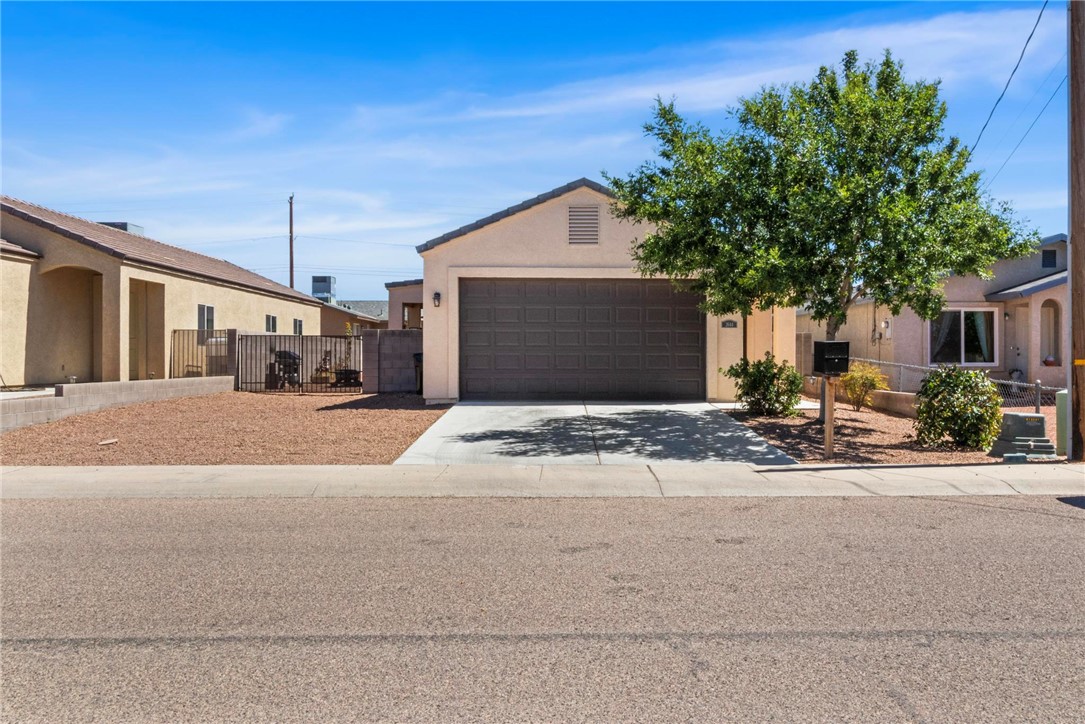 2644 Simms Avenue Kingman, AZ 86401 - Photo 4 of 40