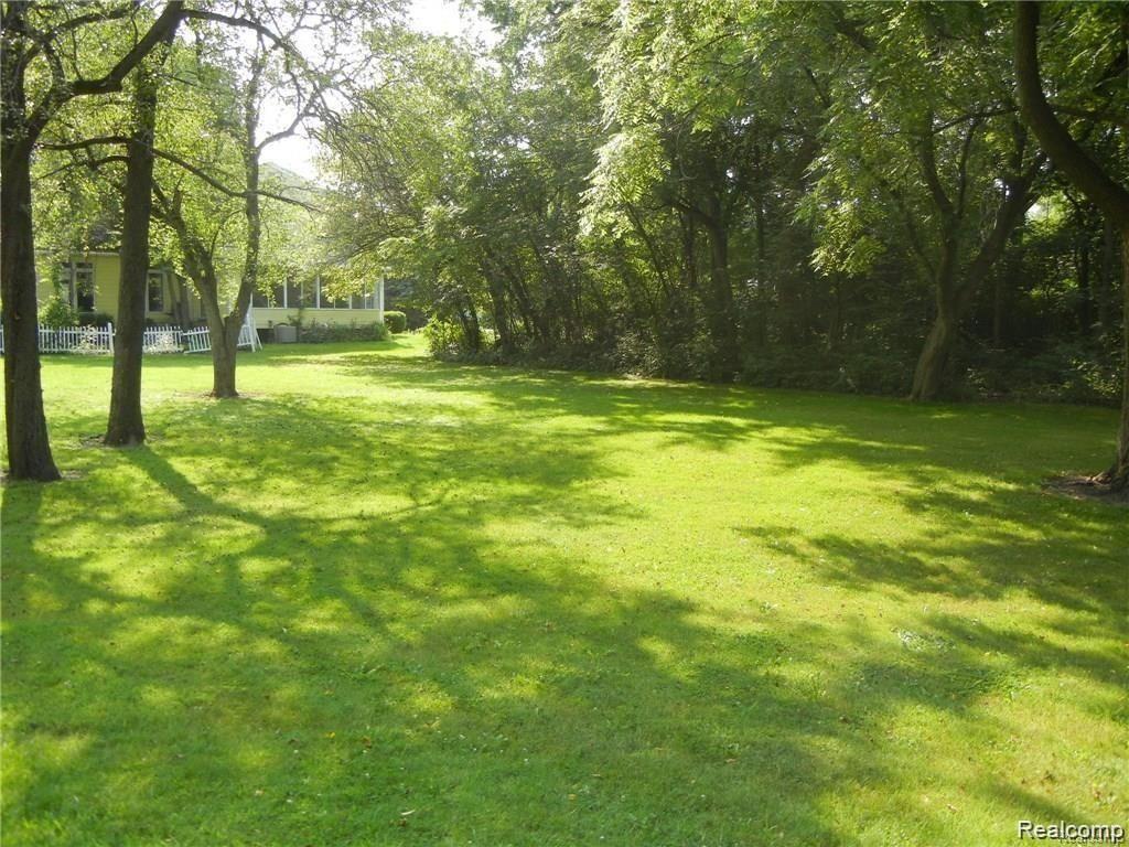 0 West River Road Trenton, MI 48183 - Photo 1 of 4