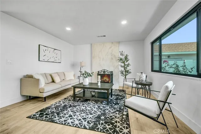 $1,350,000 | 6032 Vane Circle, Huntington Beach, CA 92647