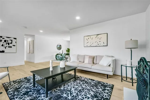 $1,350,000 | 6032 Vane Circle, Huntington Beach, CA 92647