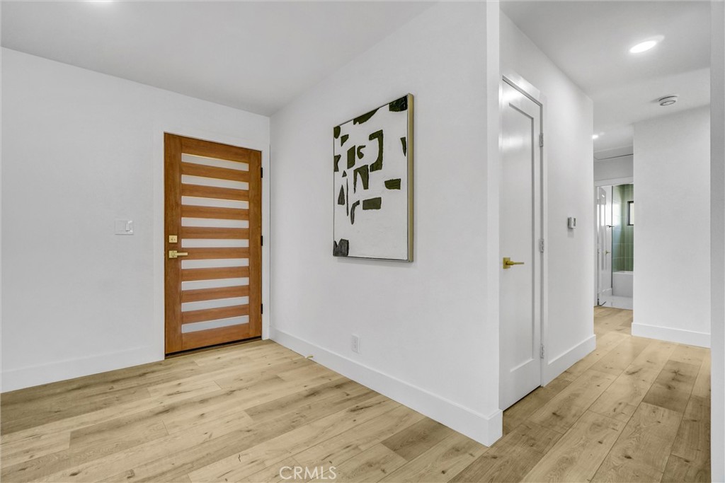 6032 Vane Circle Huntington Beach, CA 92647 - Photo 8 of 56