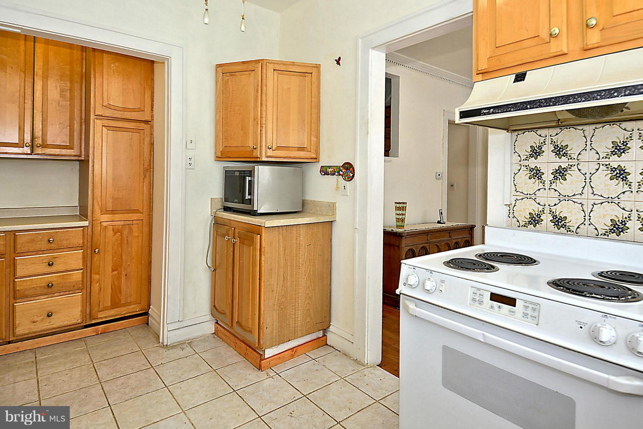 820 Bonifant Street Silver Spring, MD 20910 - Photo 14 of 30 Kitchen