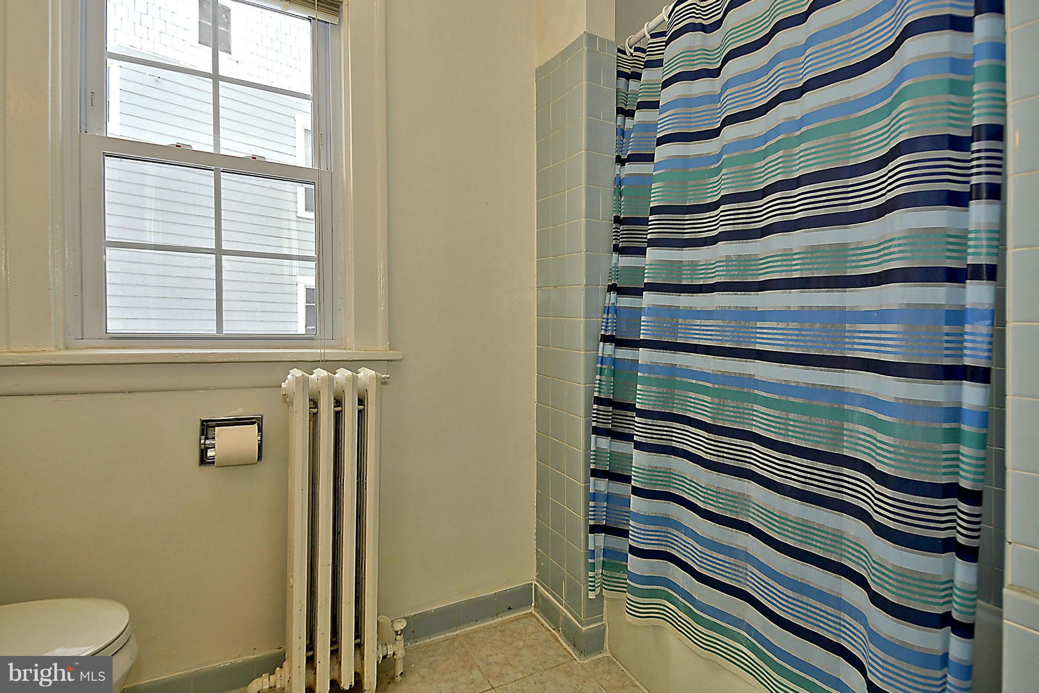 820 Bonifant Street Silver Spring, MD 20910 - Photo 18 of 30 Bath