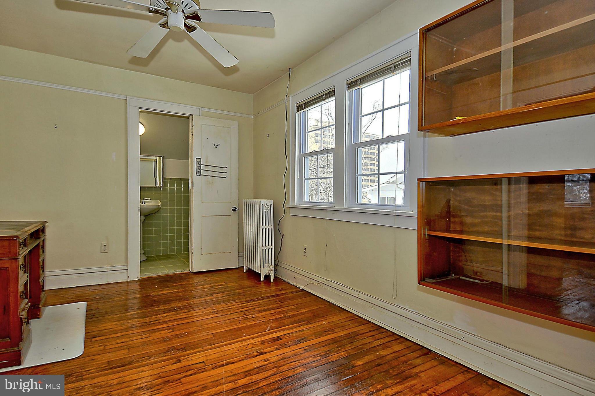 820 Bonifant Street Silver Spring, MD 20910 - Photo 19 of 30 Bedroom (Master)