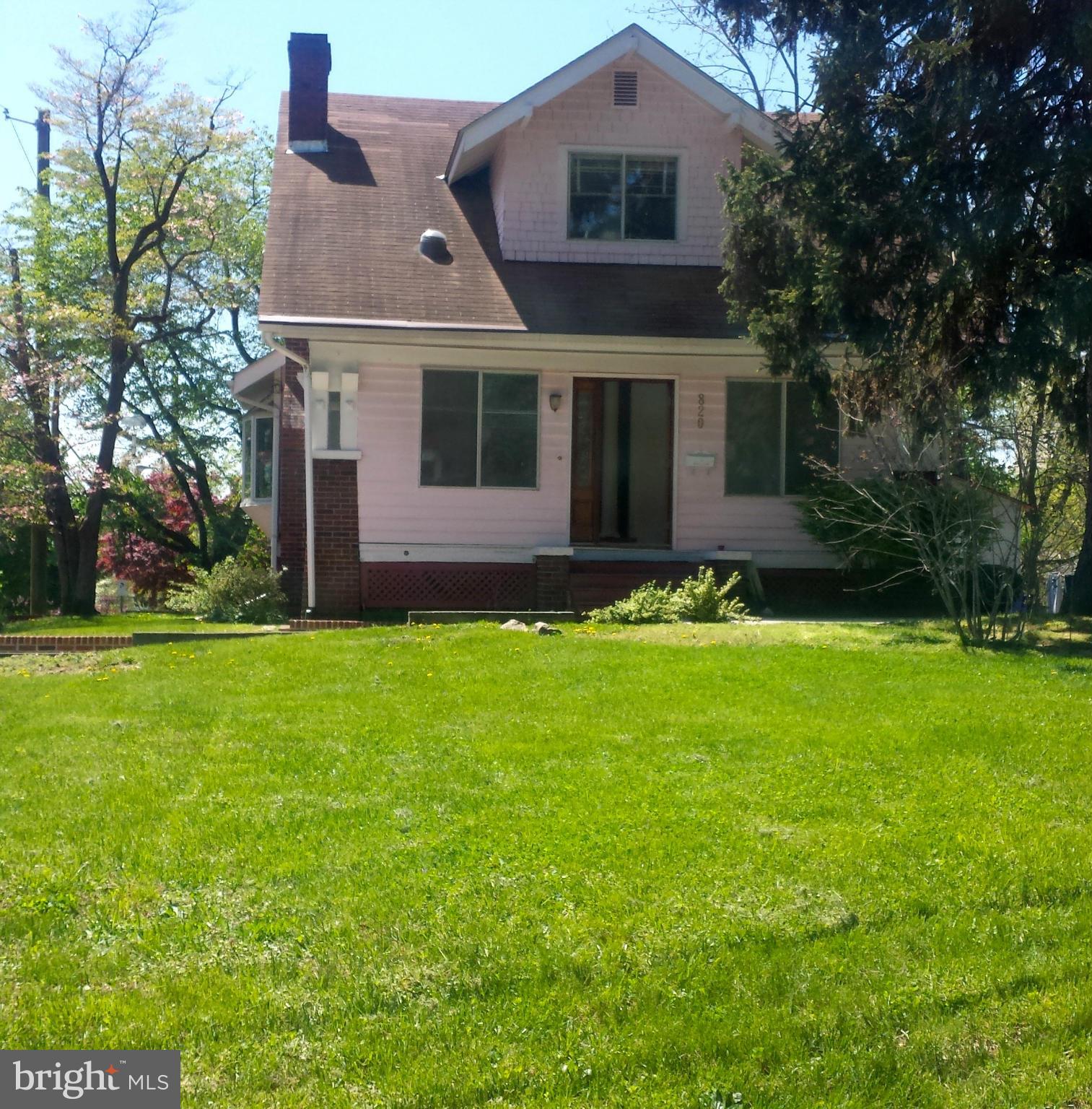 820 Bonifant Street Silver Spring, MD 20910 - Photo 3 of 30 Exterior (Front)