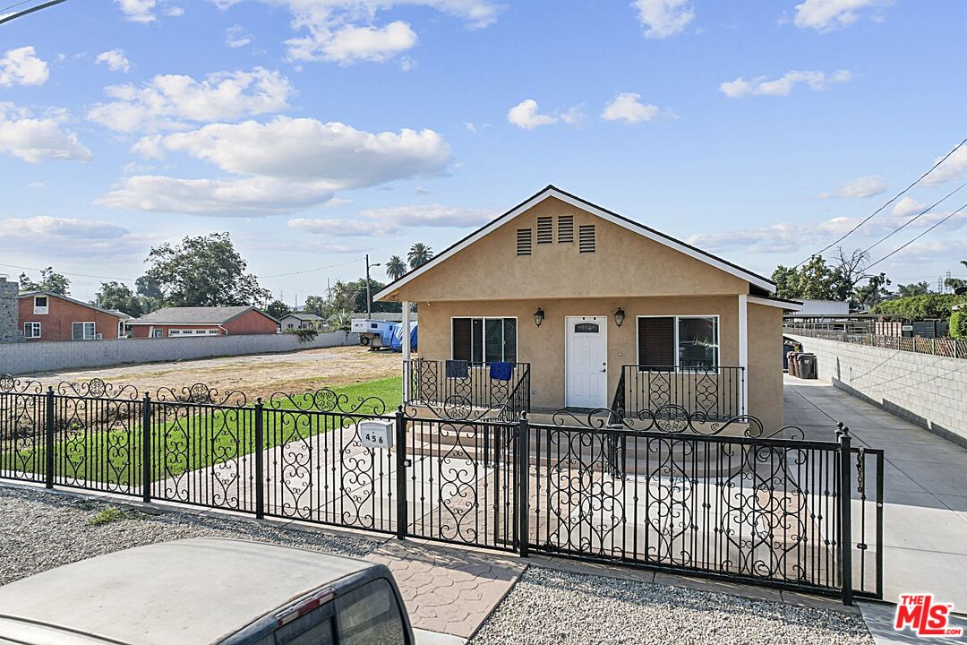 456 West Tichenor Street Compton, CA 90220 - Photo 1 of 22 Gallery Image 1