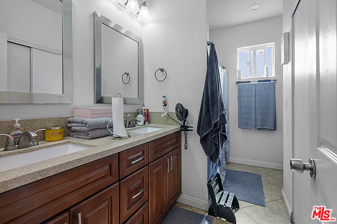 456 West Tichenor Street Compton, CA 90220 - Photo 19 of 22 Gallery Image 19