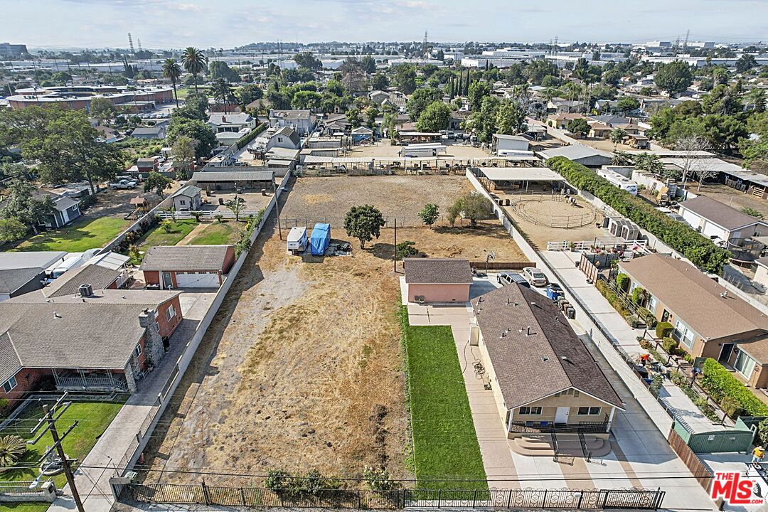 456 West Tichenor Street Compton, CA 90220 - Photo 3 of 22 Gallery Image 3