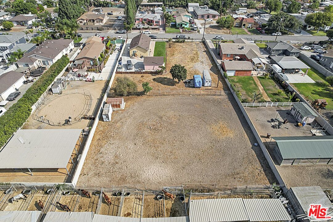 456 West Tichenor Street Compton, CA 90220 - Photo 5 of 22 Gallery Image 5