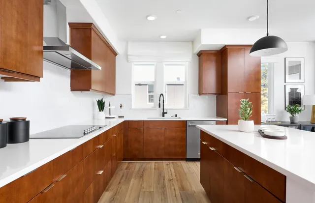 $1,483,351 | 650 Lindendale Court, San Jose, CA 95117