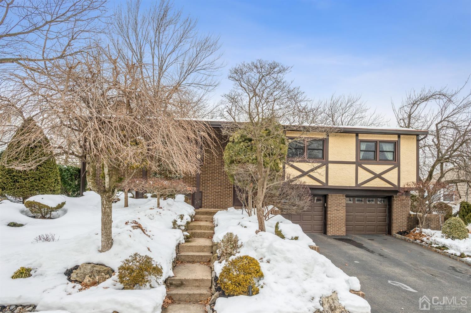 9 Wilk Road Edison, NJ 08837 - Photo 1 of 33 Gallery Image 1