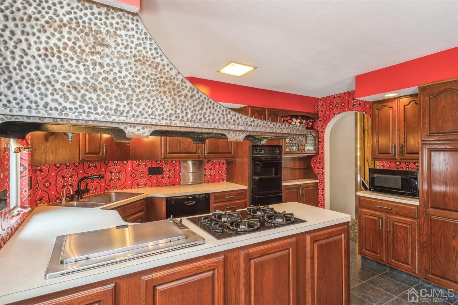 9 Wilk Road Edison, NJ 08837 - Photo 14 of 33 Gallery Image 14