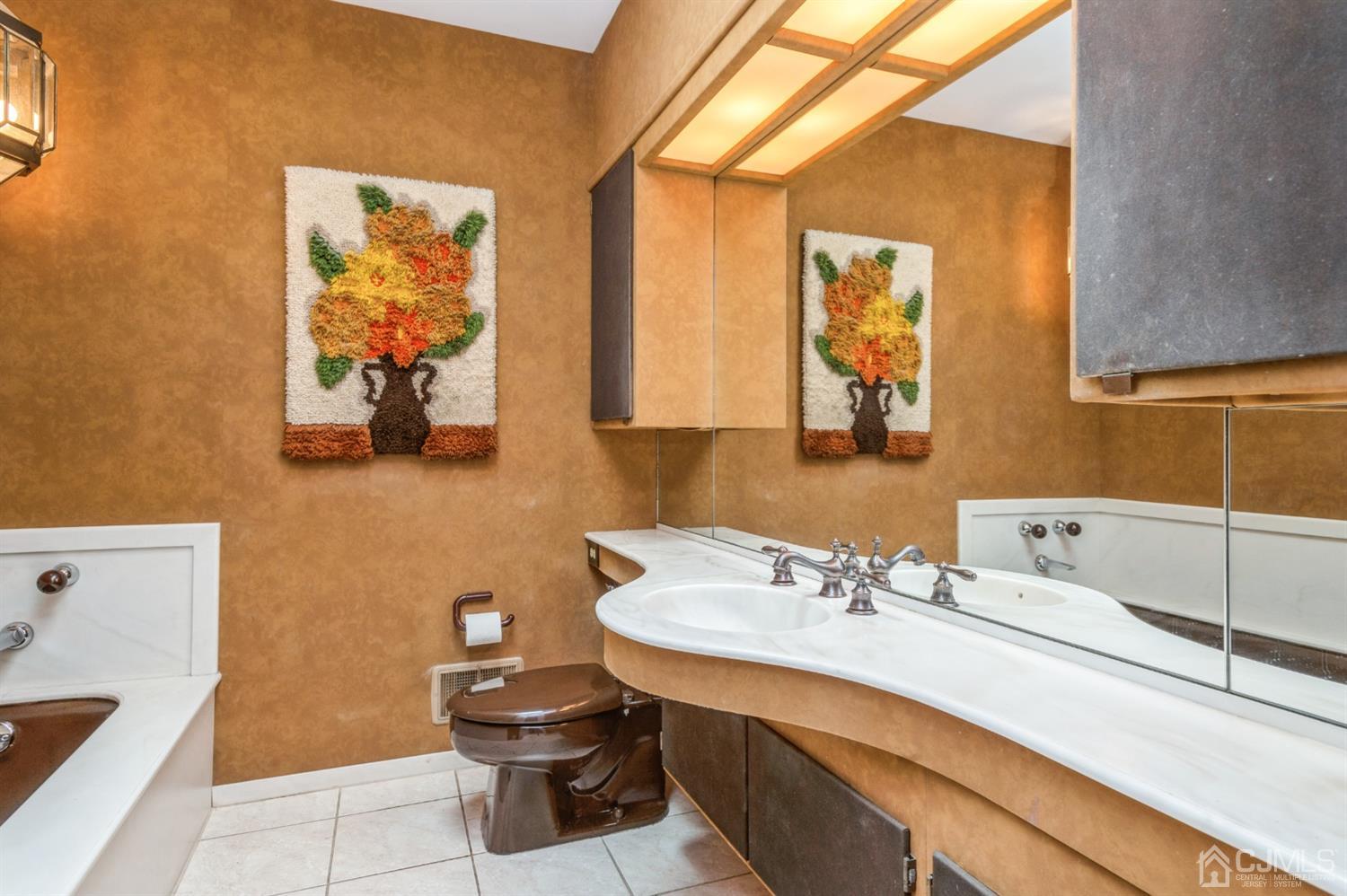 9 Wilk Road Edison, NJ 08837 - Photo 18 of 33 Gallery Image 18