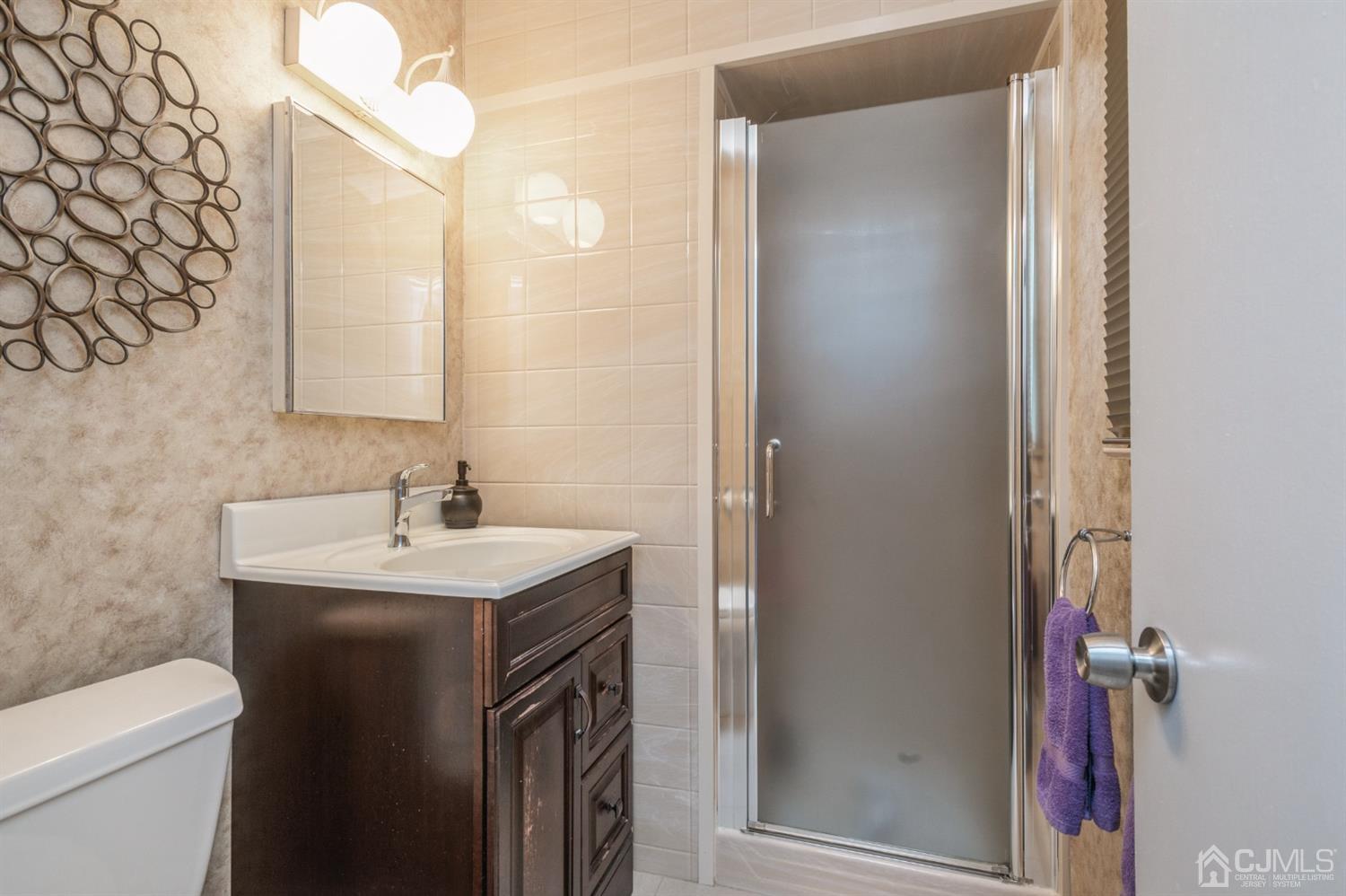 9 Wilk Road Edison, NJ 08837 - Photo 26 of 33 Gallery Image 26