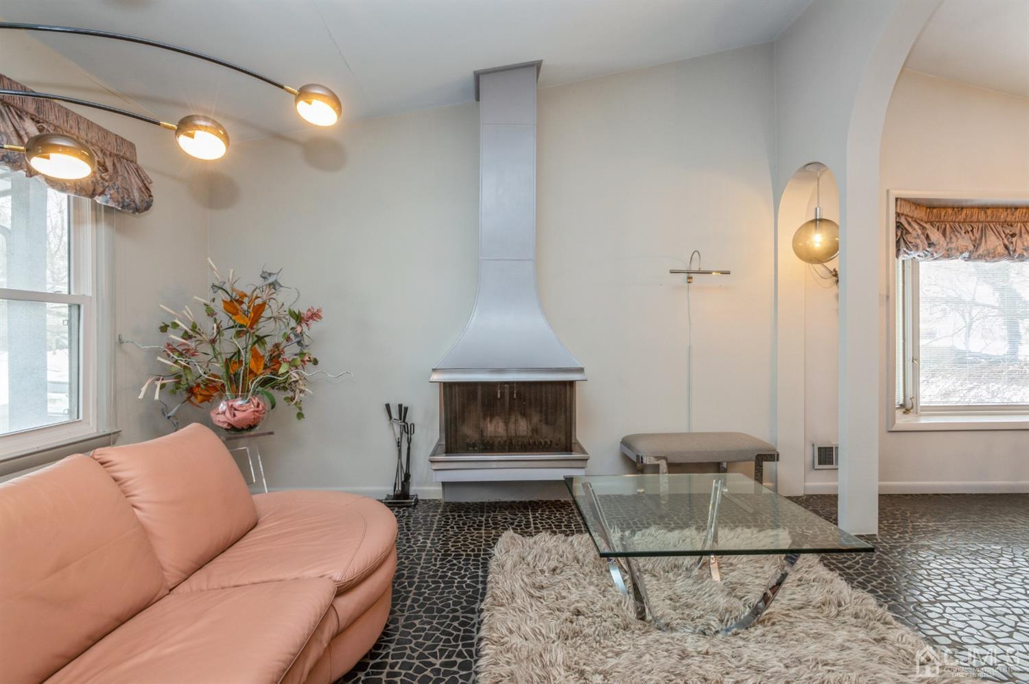 9 Wilk Road Edison, NJ 08837 - Photo 5 of 33 Gallery Image 5