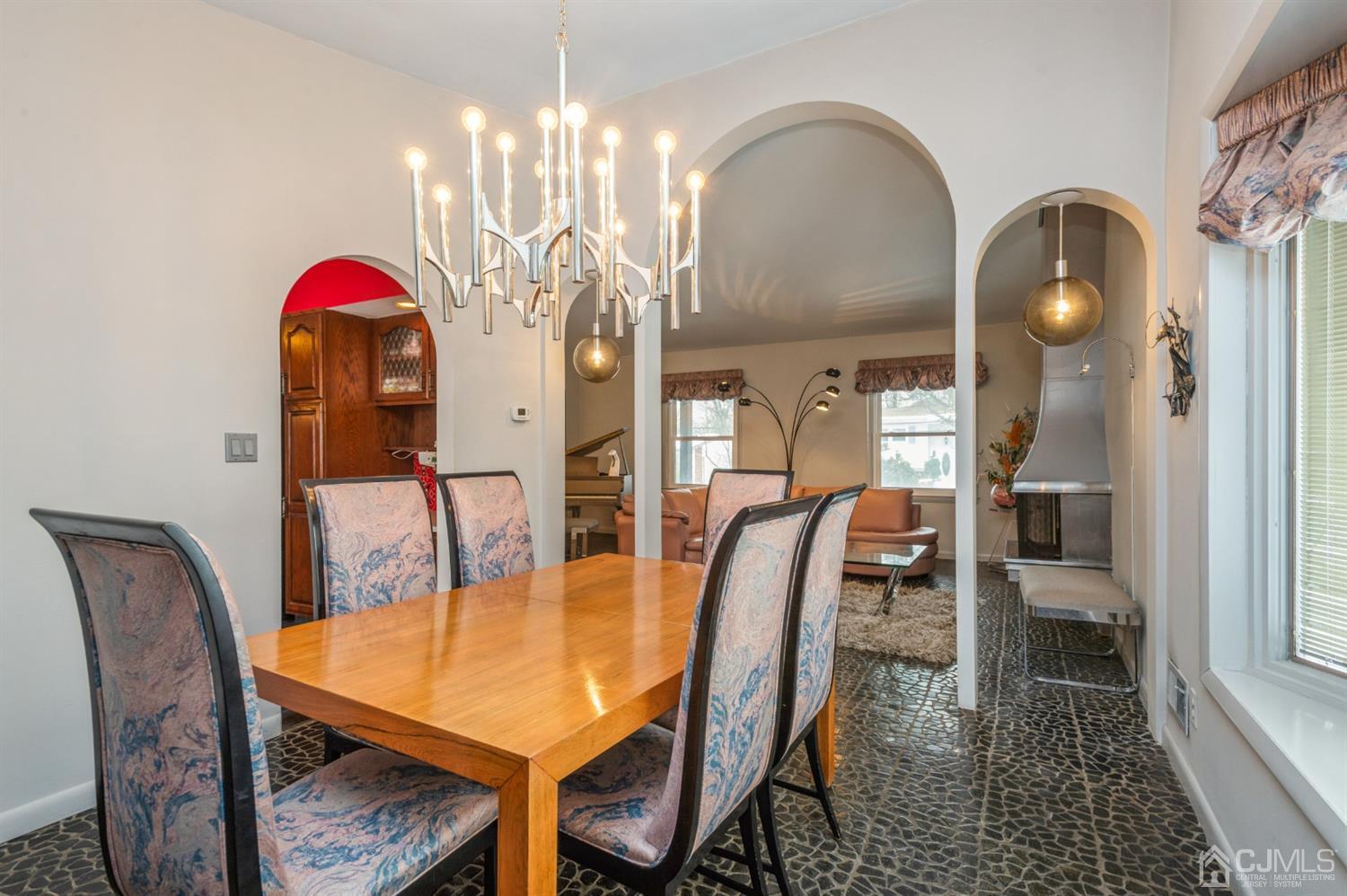 9 Wilk Road Edison, NJ 08837 - Photo 10 of 33 Gallery Image 10