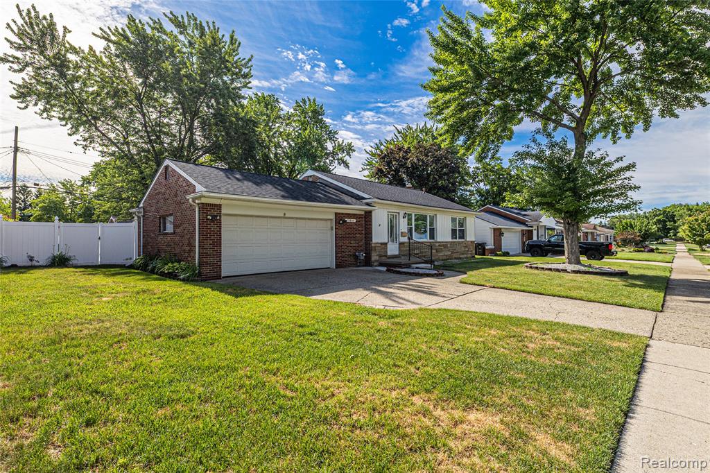 19044 Norwich Road Livonia, MI 48152 - Photo 27 of 27