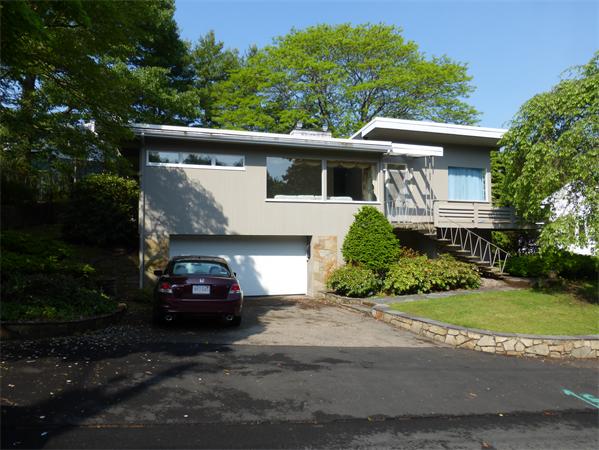 195 Governors Road Quincy, MA 02169 - Photo 1 of 15 Gallery Image 1