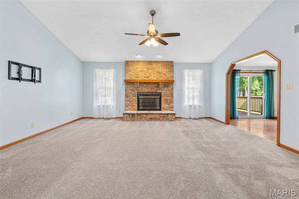 114 Del Rio Court Belleville, IL 62221 - Photo 6 of 55