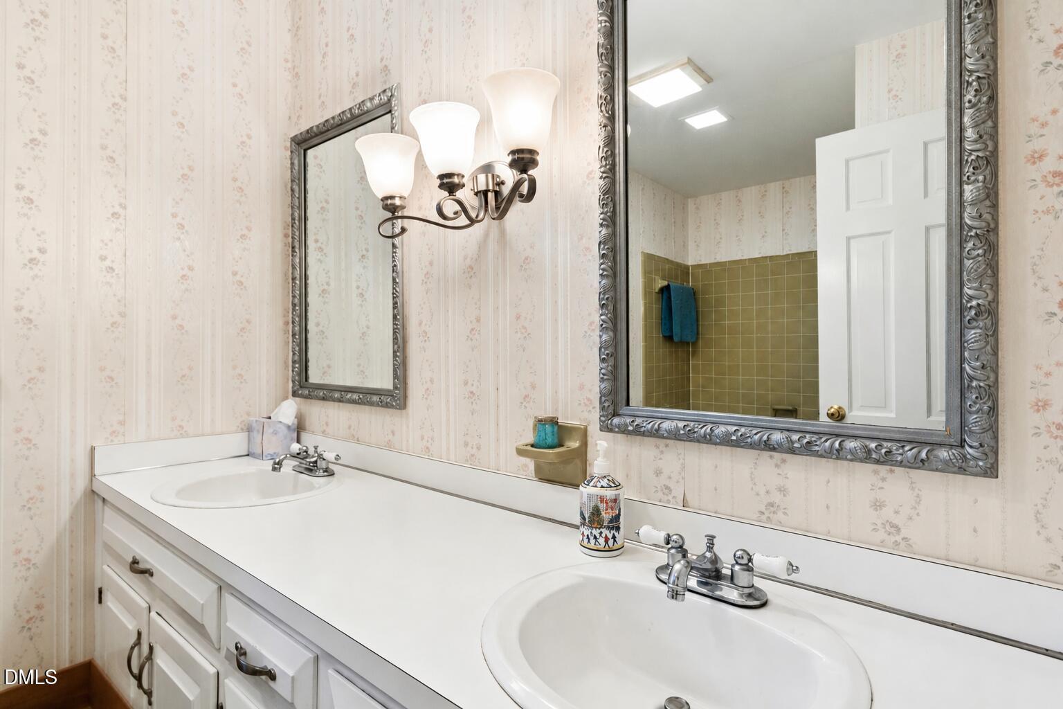 4609 Fernham Place Raleigh, NC 27612 - Photo 18 of 35 bathroom