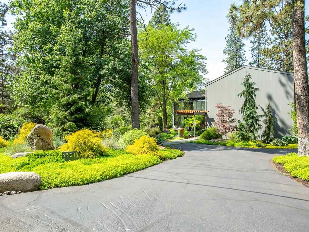 1521 East Overbluff Road Spokane, WA 99203 - Photo 1 of 20 Gallery Image 1