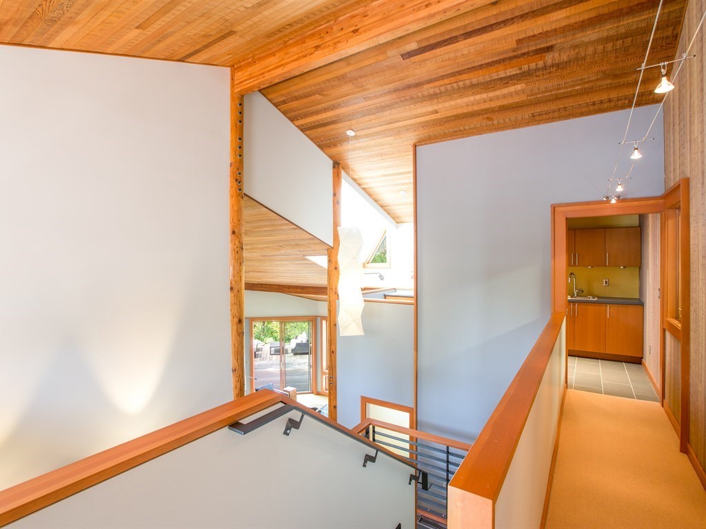 1521 East Overbluff Road Spokane, WA 99203 - Photo 13 of 20 Gallery Image 13