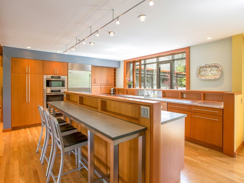 1521 East Overbluff Road Spokane, WA 99203 - Photo 6 of 20 Gallery Image 6