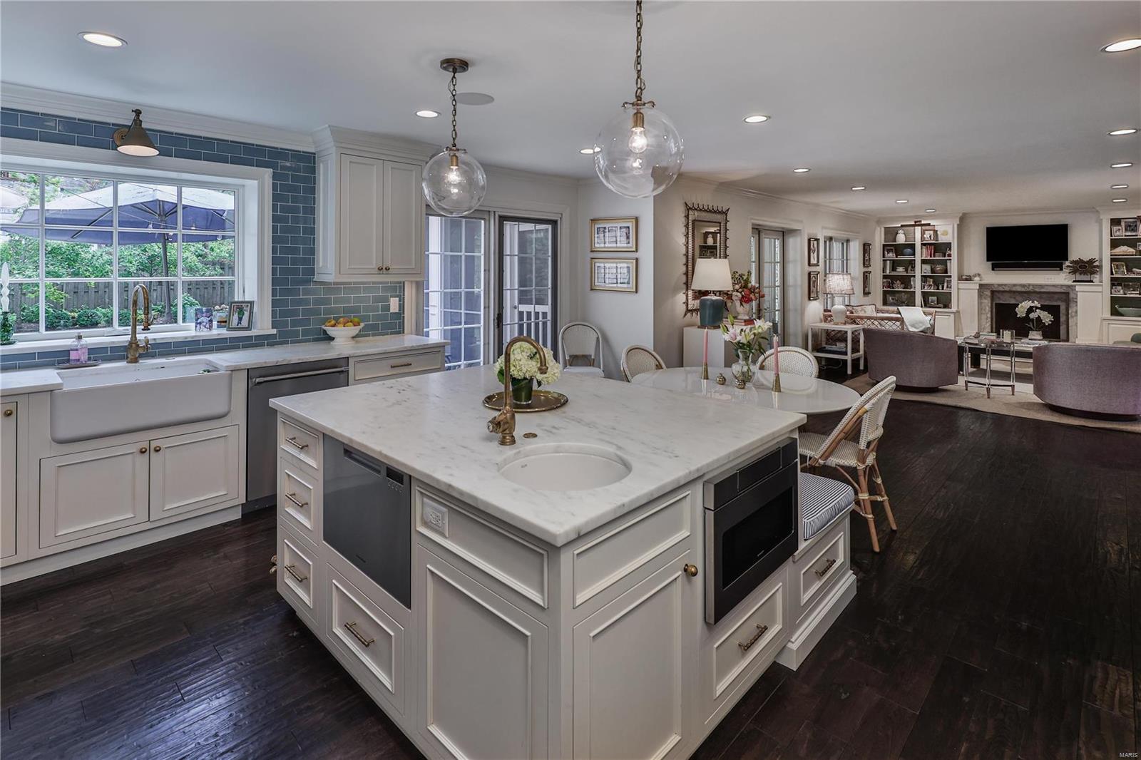 9878 Wild Deer Road St. Louis, MO 63124 - Photo 11 of 35 Gallery Image 11