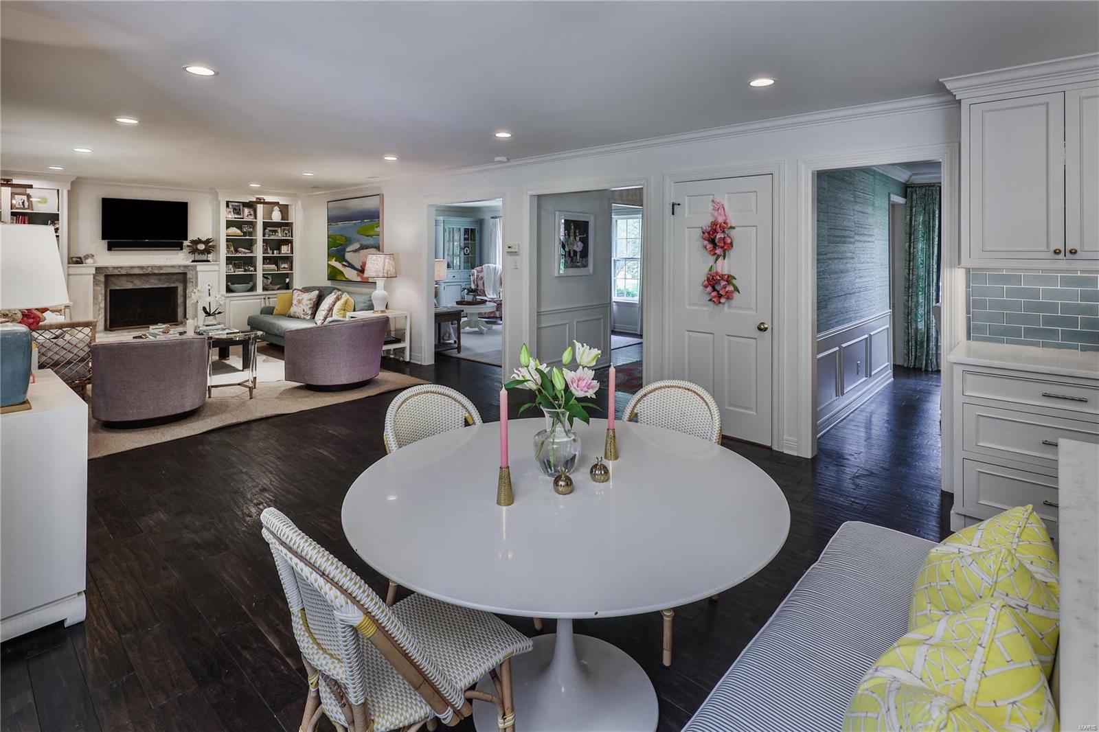 9878 Wild Deer Road St. Louis, MO 63124 - Photo 10 of 35 Gallery Image 10