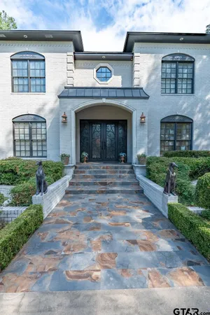 $1,432,600 | 1520 Clubview Drive, Tyler, TX 75701
