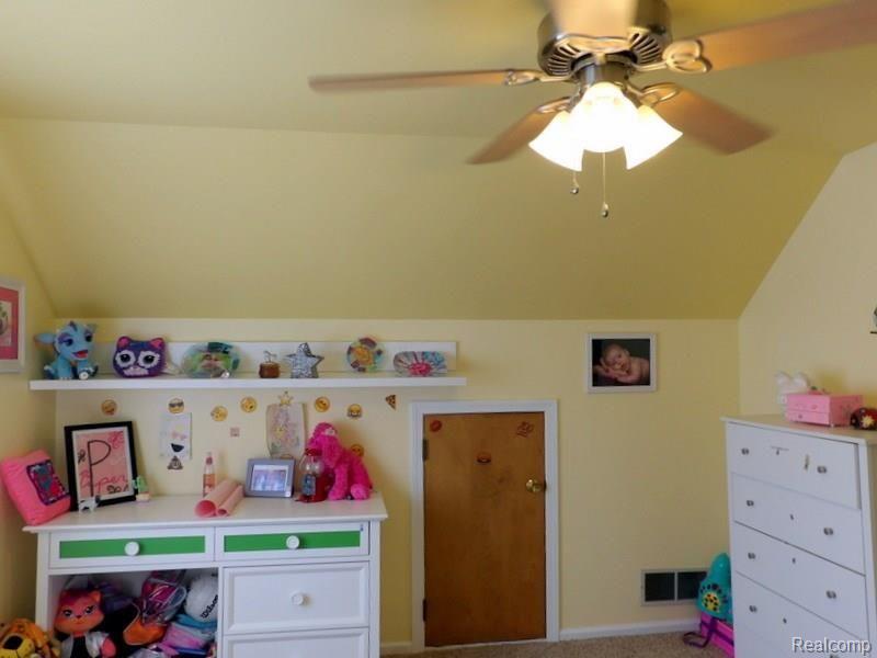 26426 Inkster Road Flat Rock, MI 48134 - Photo 43 of 56 102_4952.JPG