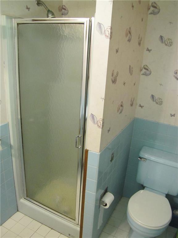 1193 Sunshine Road Deer Isle, ME 04627 - Photo 18 of 23 Attached bath with shower.