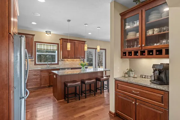 $799,900 | 485 Rosewood Road, Northfield, MN 55057