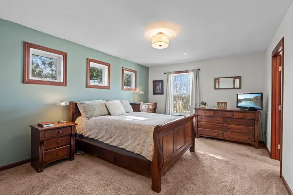 $799,900 | 485 Rosewood Road, Northfield, MN 55057