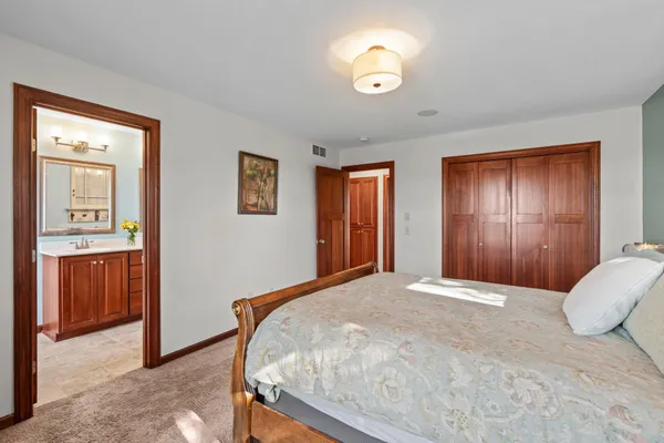 $799,900 | 485 Rosewood Road, Northfield, MN 55057