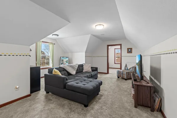 $799,900 | 485 Rosewood Road, Northfield, MN 55057