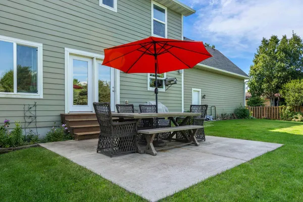 $799,900 | 485 Rosewood Road, Northfield, MN 55057